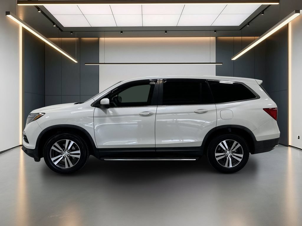 Used 2018 Honda Pilot EX image 2
