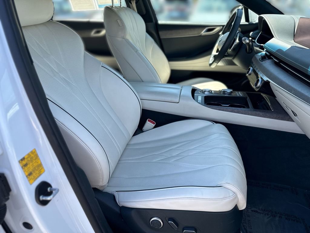 Used 2023 Genesis Electrified G80 image 24