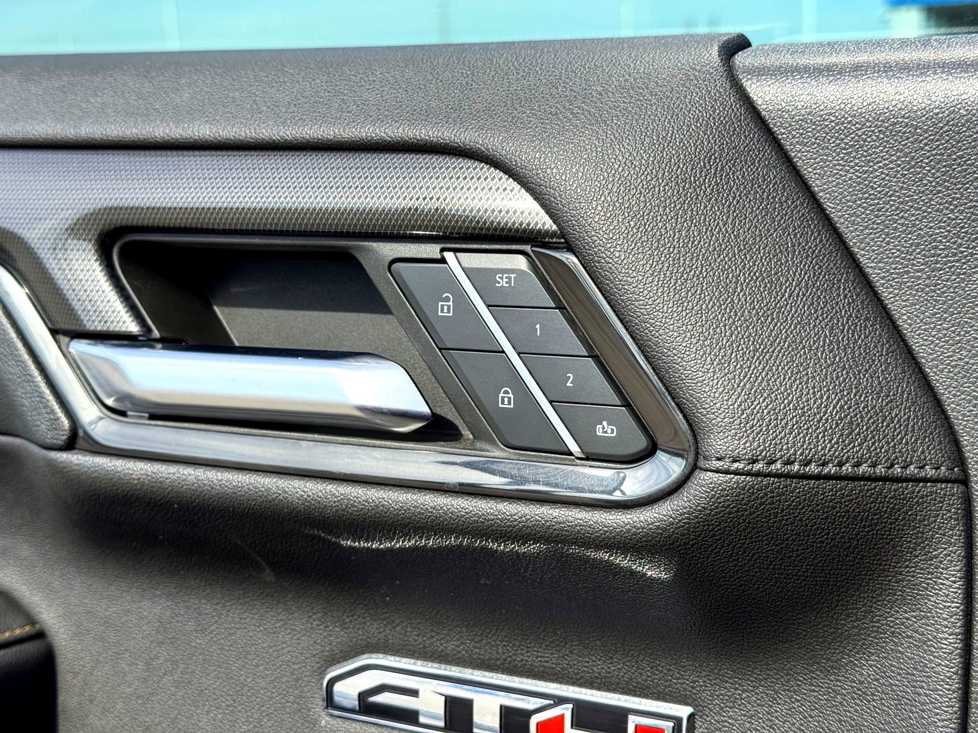 Used 2023 GMC Sierra 1500 AT4 w/ Technology Package image 18