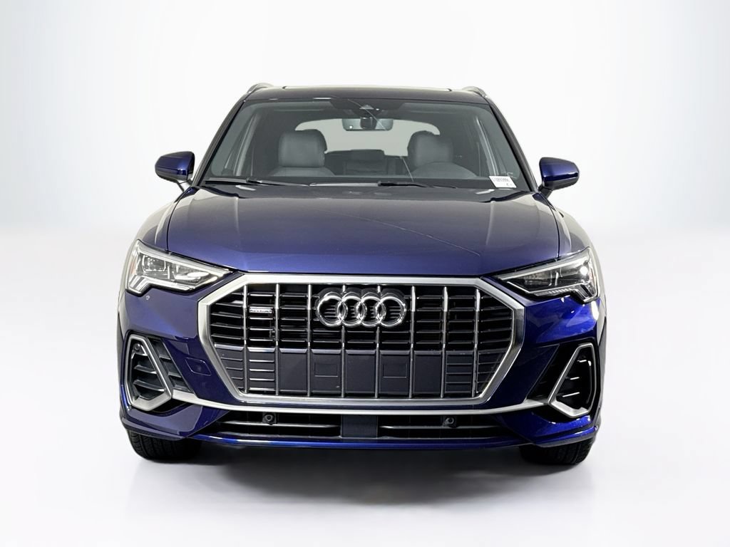 Used 2025 Audi Q3 2.0T Premium w/ Convenience Package AWD/4WD image 8