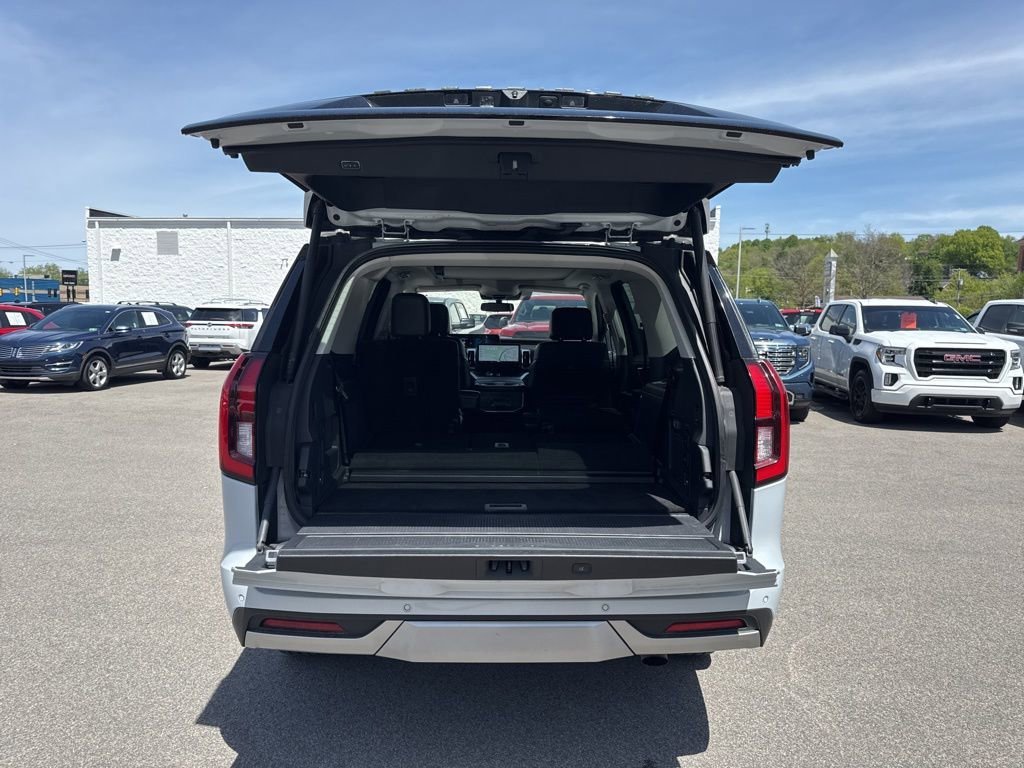 Used 2025 Ford Expedition Platinum AWD/4WD image 20