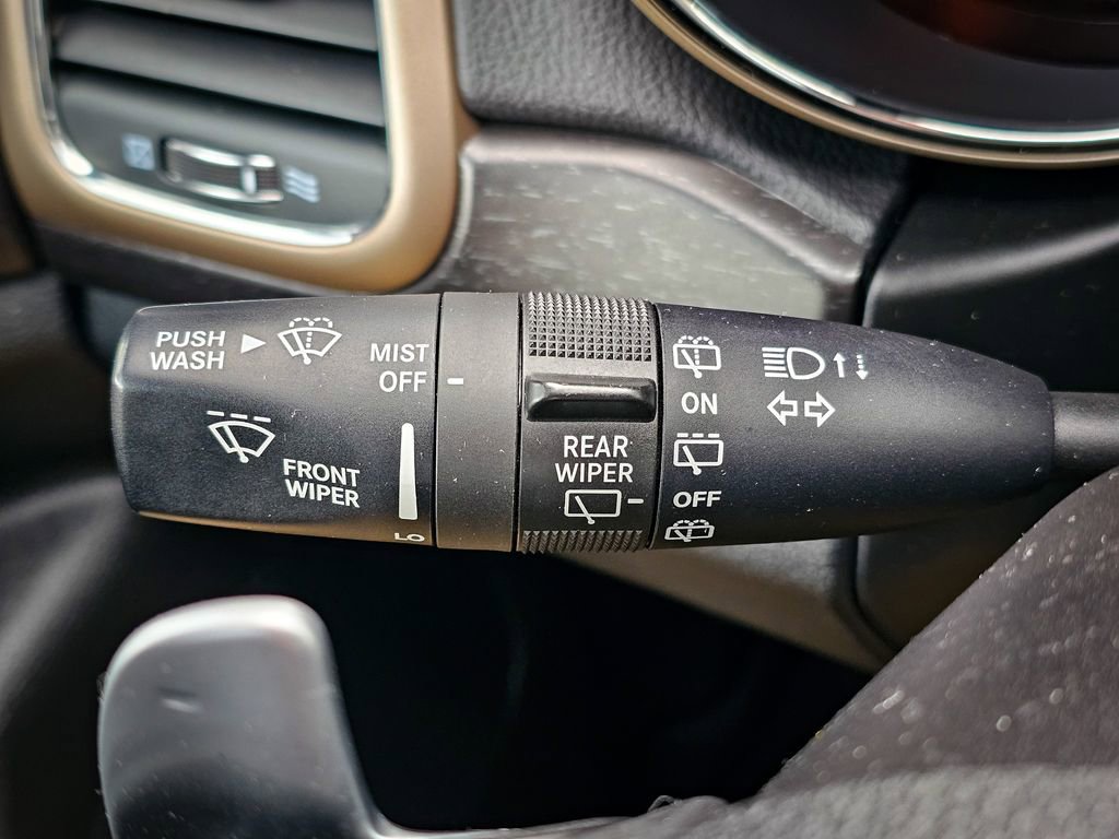 Used 2016 Jeep Grand Cherokee Laredo w/ Quick Order Package 23E AWD/4WD image 16