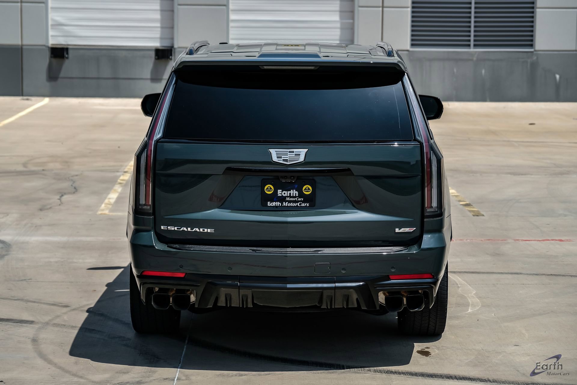 Used 2025 Cadillac Escalade V AWD/4WD image 12