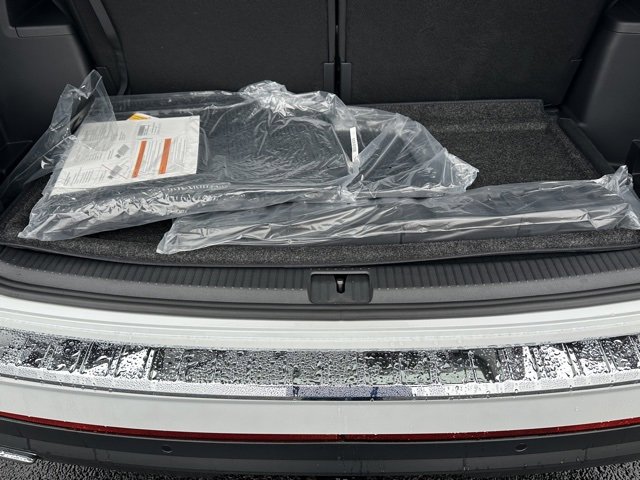 New 2026 Volkswagen Atlas SEL image 16