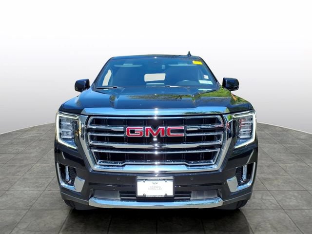 Used 2023 GMC Yukon SLT w/ SLT Premium Package AWD/4WD image 2