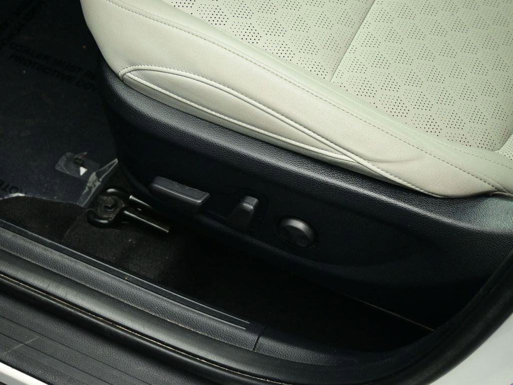 Used 2022 Kia Seltos SX image 52