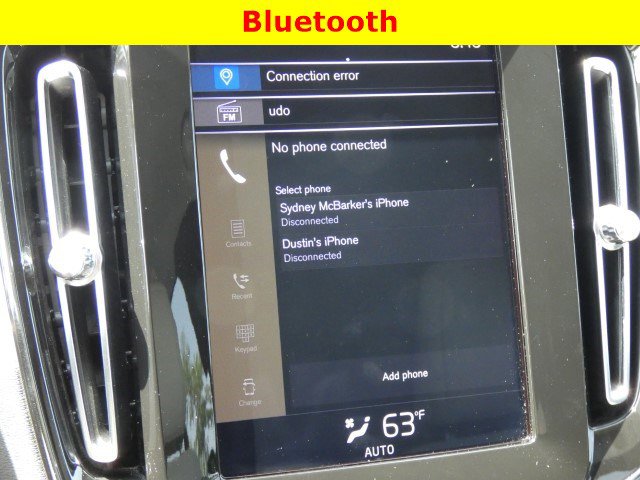 Used 2020 Volvo XC40 T4 Momentum image 14