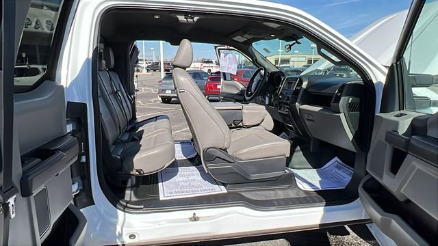 Used 2022 Ford F250 XL w/ Power Equipment Group image 15