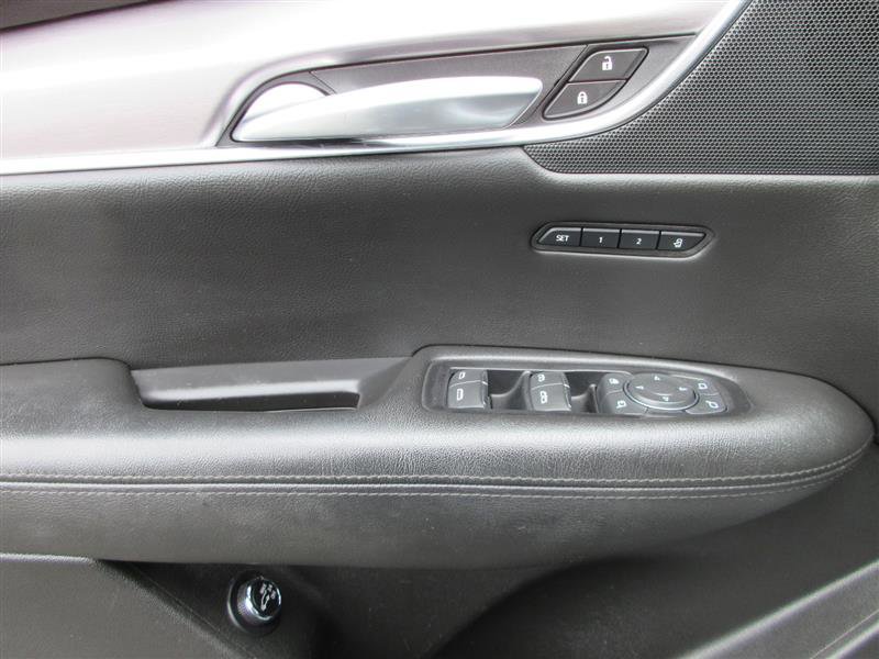 Used 2019 Cadillac XT5 Premium Luxury image 12