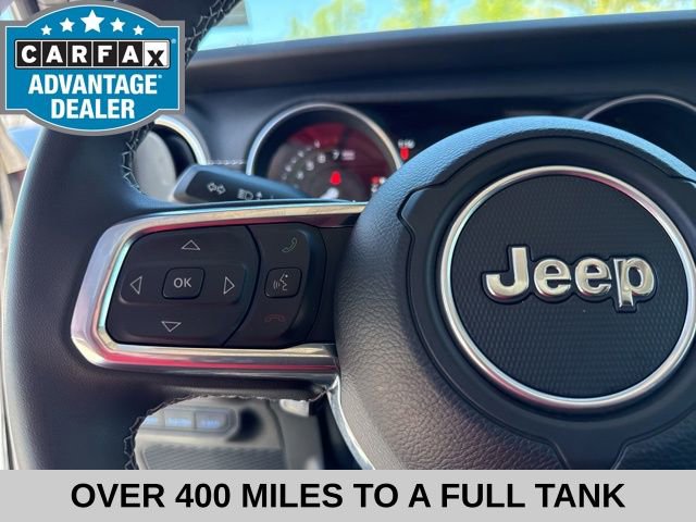 Used 2023 Jeep Wrangler Unlimited Sahara AWD/4WD image 40