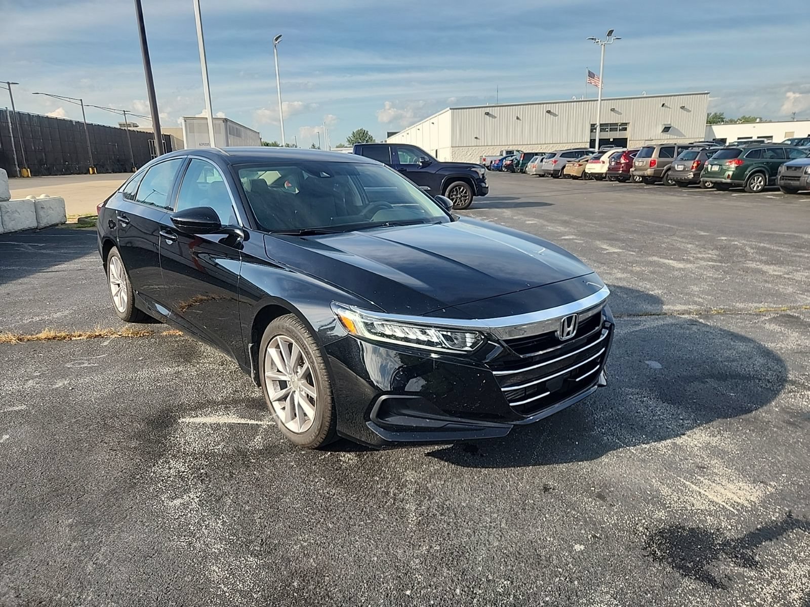 Used 2022 Honda Accord LX image 4
