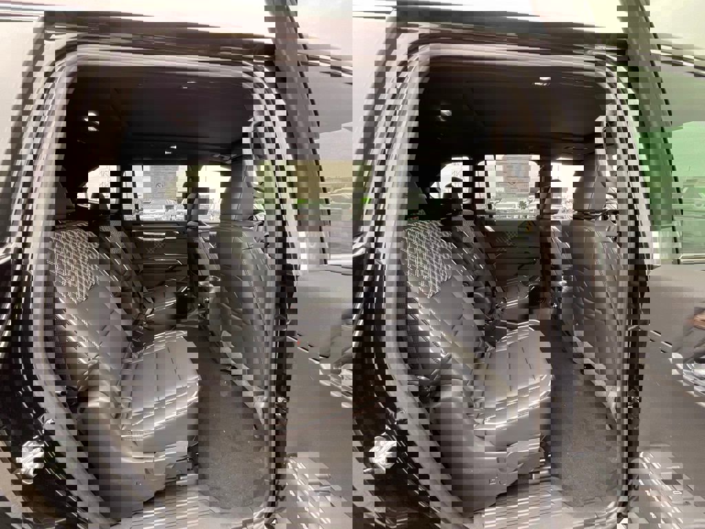 New 2026 GMC Acadia Denali w/ Super Cruise Package image 13