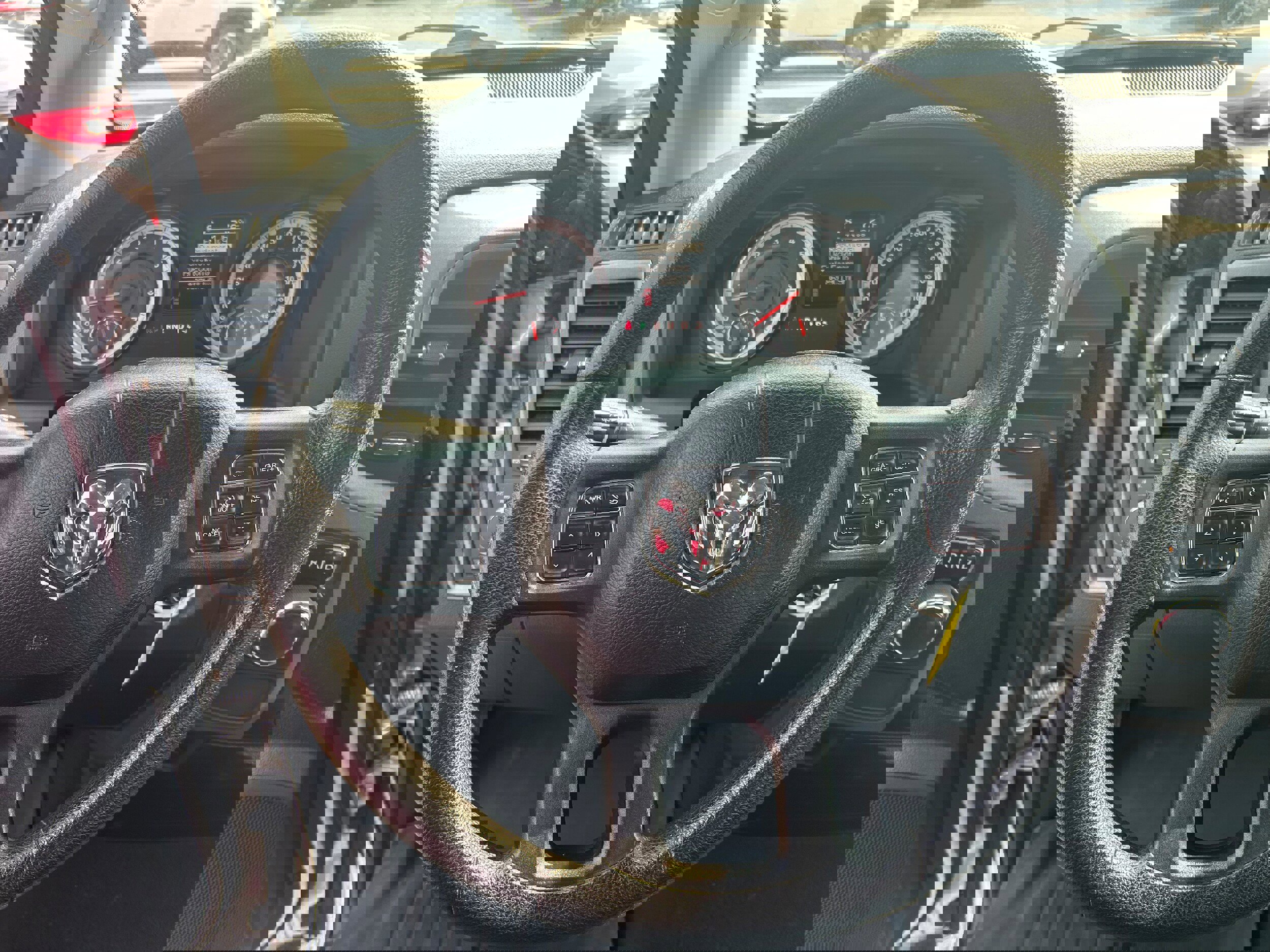 Used 2015 RAM 1500 Express image 7