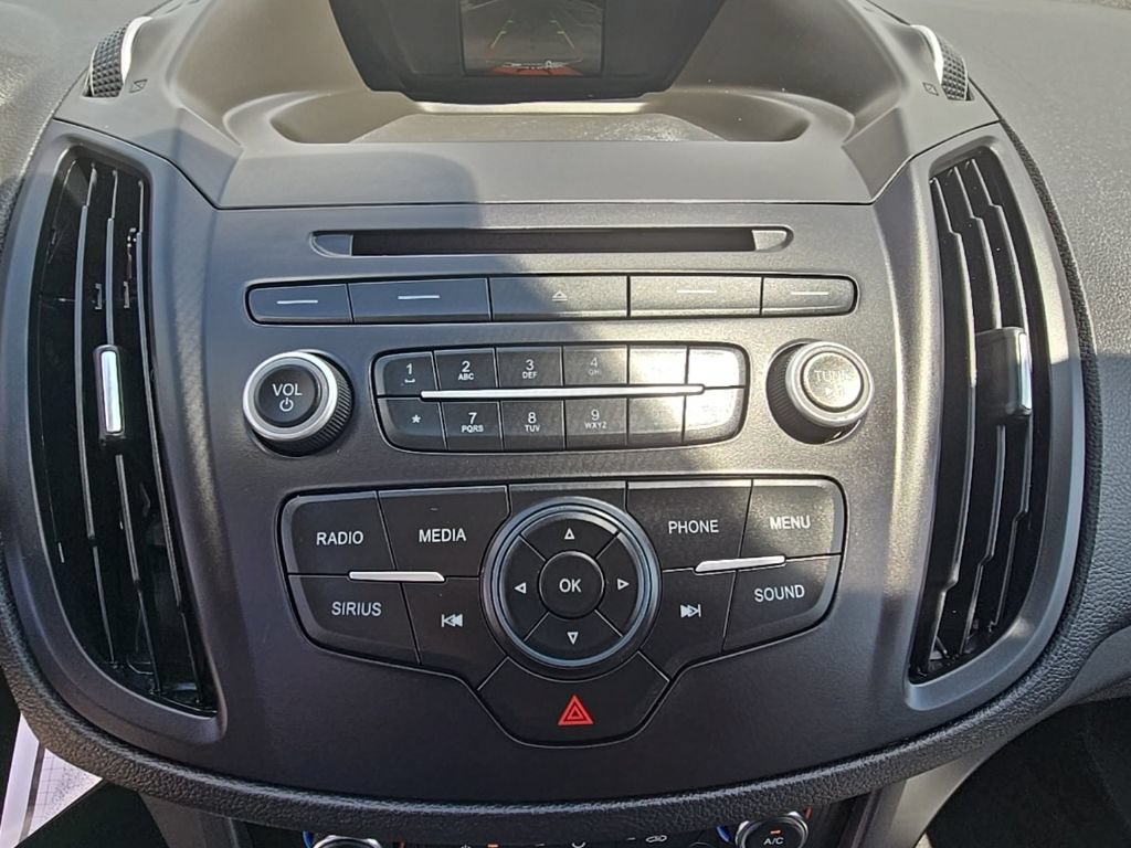 Used 2017 Ford Escape SE AWD/4WD image 9