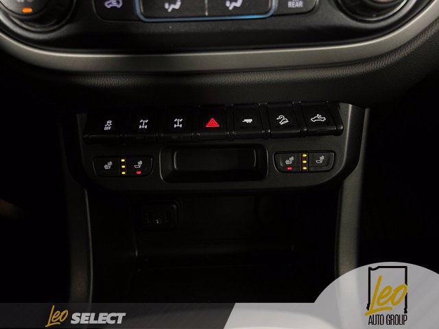 Used 2020 Chevrolet Colorado ZR2 w/ Colorado ZR2 Bison Edition AWD/4WD image 18