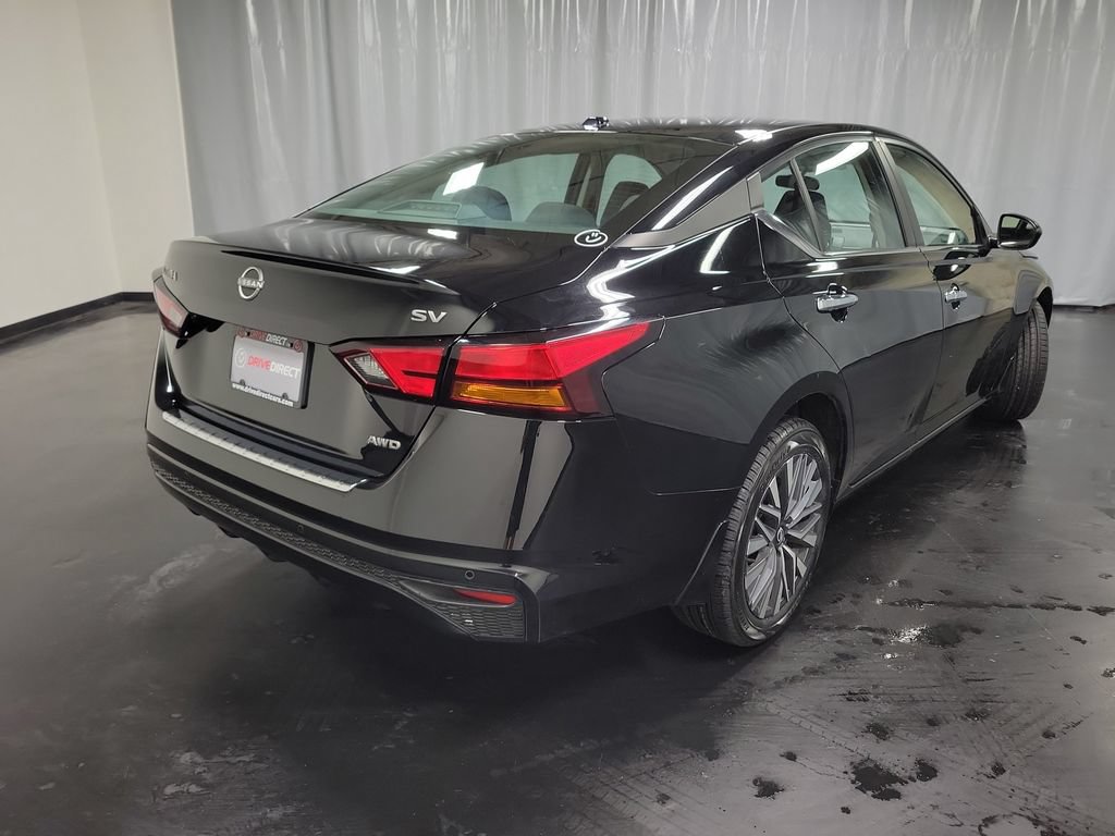 Used 2023 Nissan Altima 2.5 SV AWD/4WD image 8