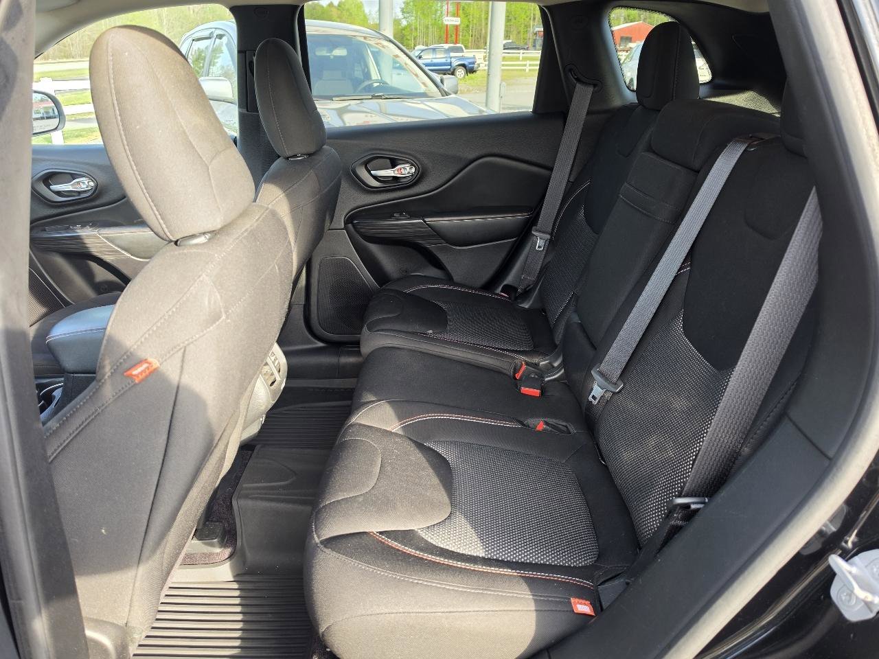 Used 2016 Jeep Cherokee 75th Anniversary image 4