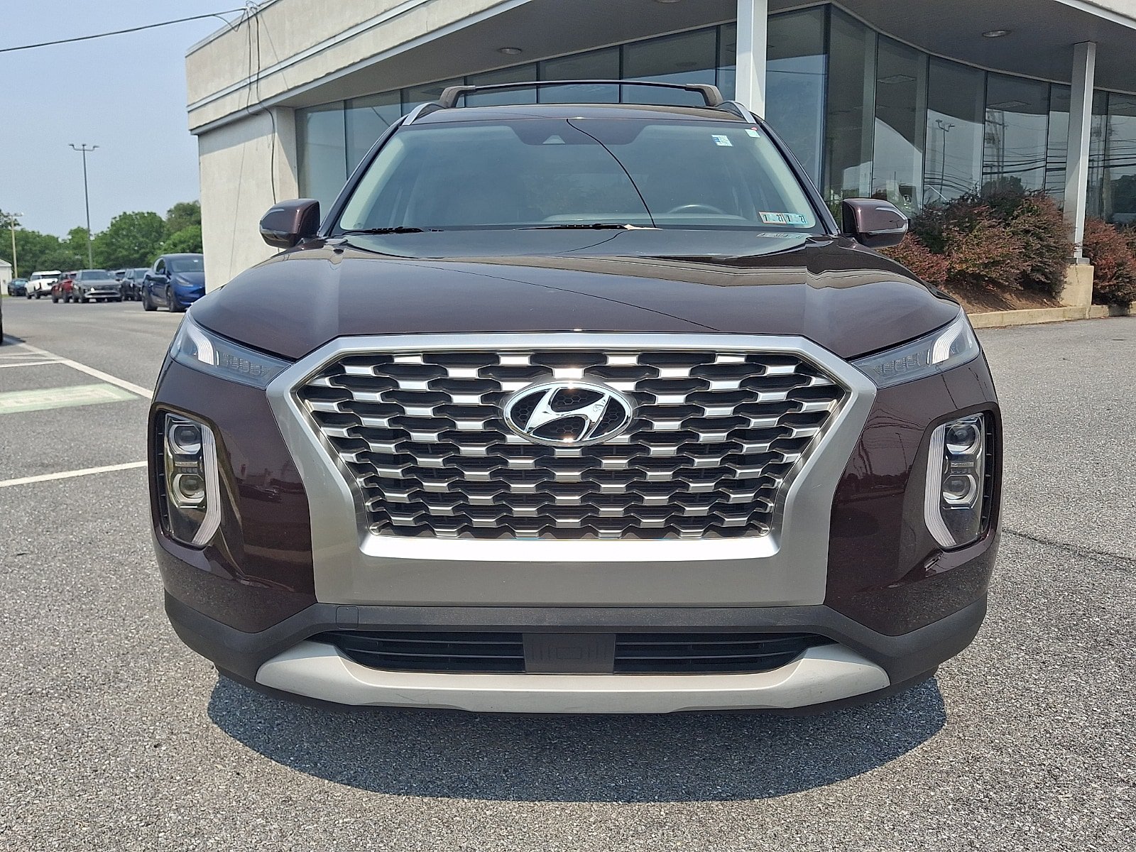 Used 2021 Hyundai Palisade SEL w/ Winter Package AWD/4WD image 2