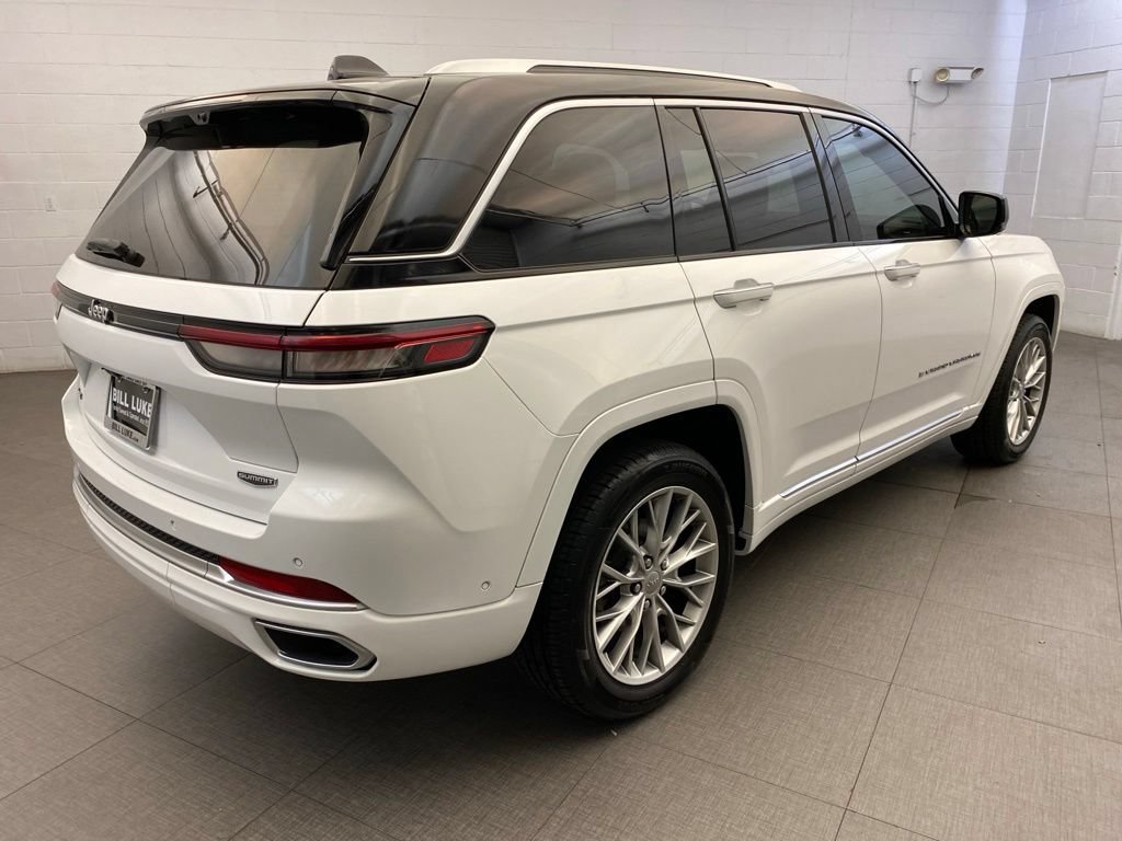 Used 2023 Jeep Grand Cherokee Summit w/ Adv Protech Group IV AWD/4WD image 15