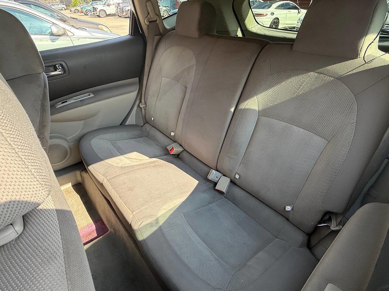 Used 2013 Nissan Rogue S image 33