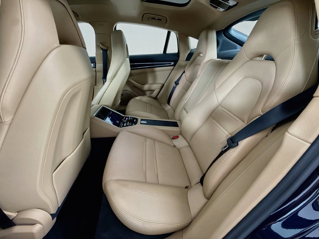 Certified 2023 Porsche Panamera image 24