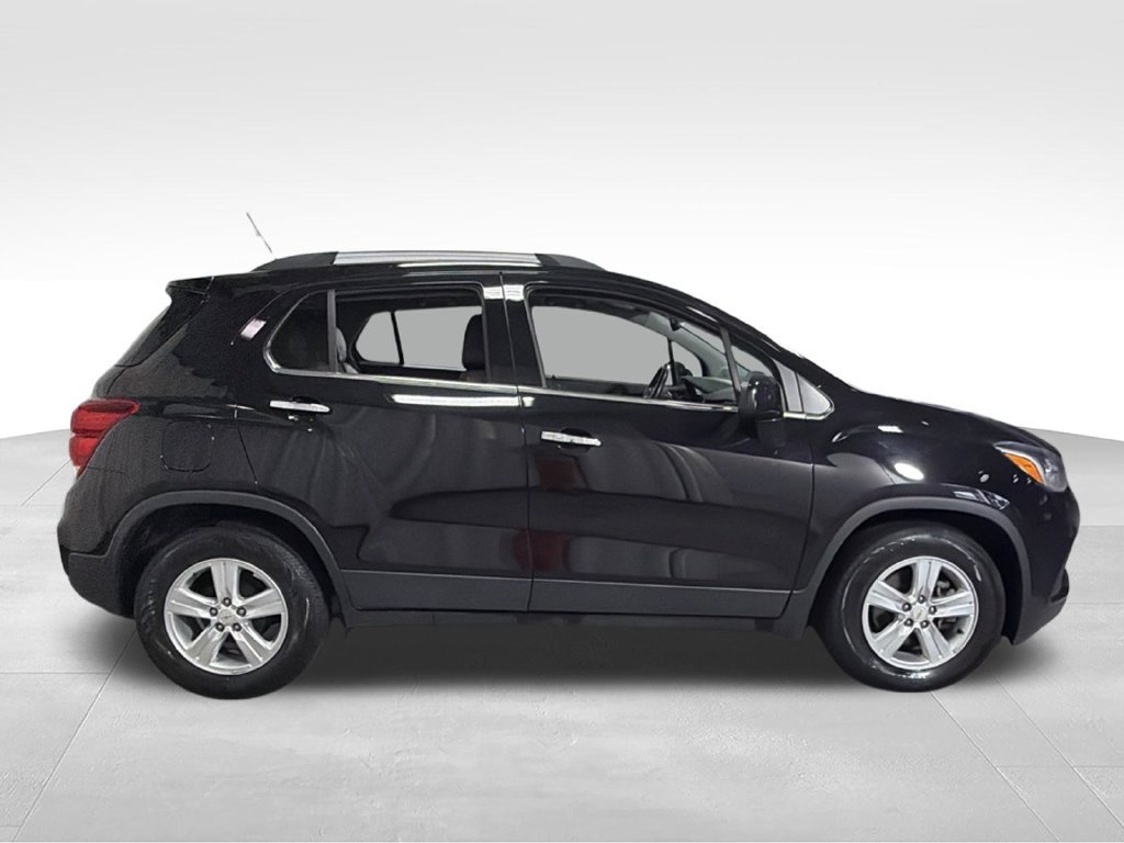 Used 2019 Chevrolet Trax LT w/ LT Convenience Package FWD image 6