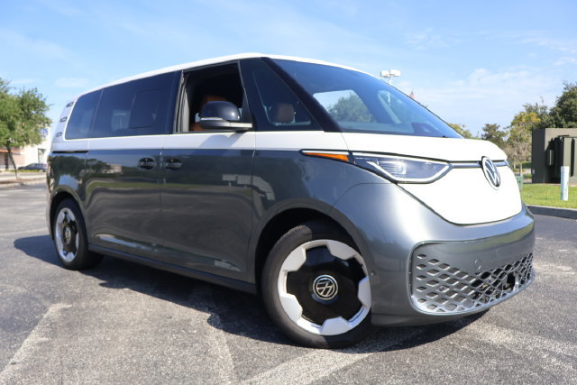 Used 2025 Volkswagen ID. Buzz Pro S