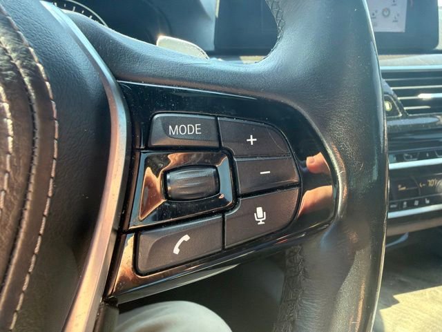 Used 2018 BMW 530e xDrive AWD/4WD image 48