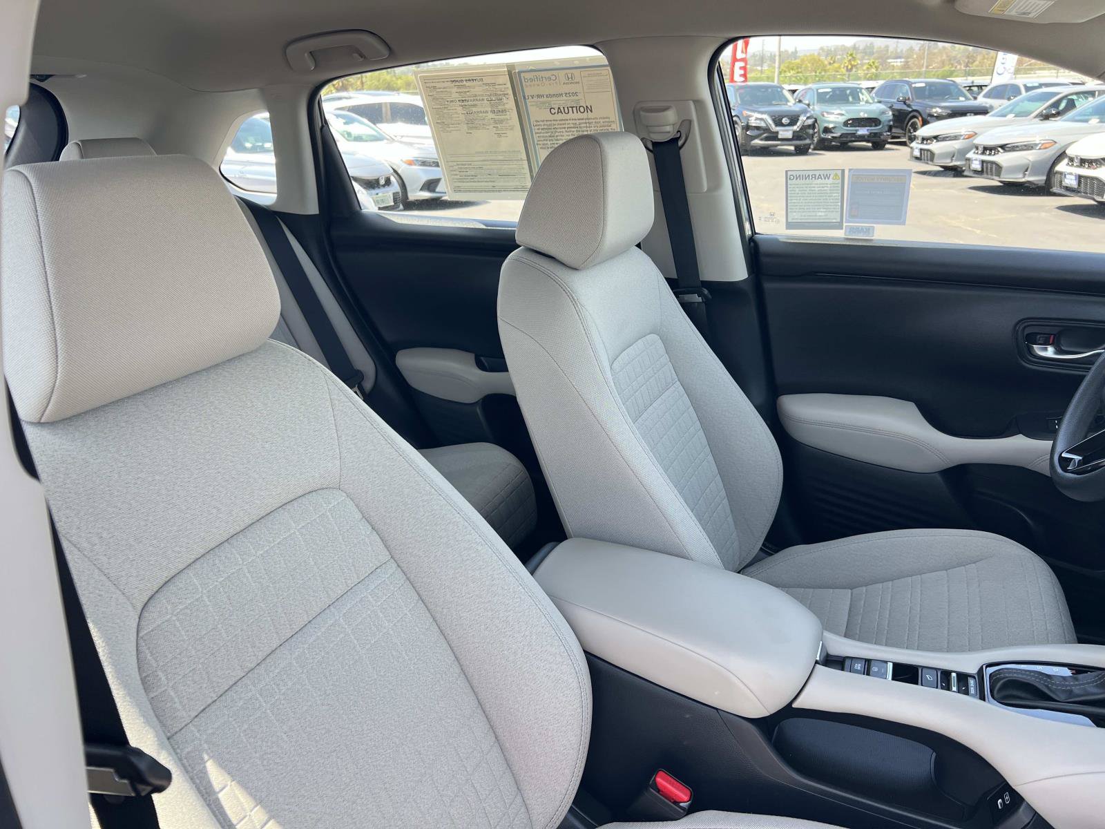 Certified 2025 Honda HR-V LX image 28