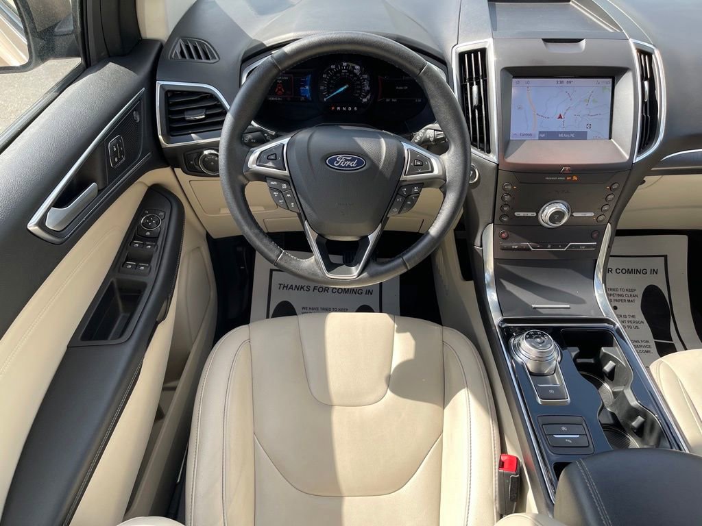 Used 2020 Ford Edge Titanium image 6