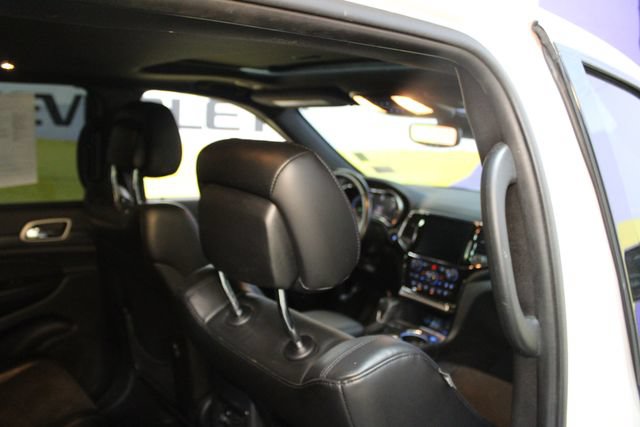 Used 2021 Jeep Grand Cherokee Altitude AWD/4WD image 10