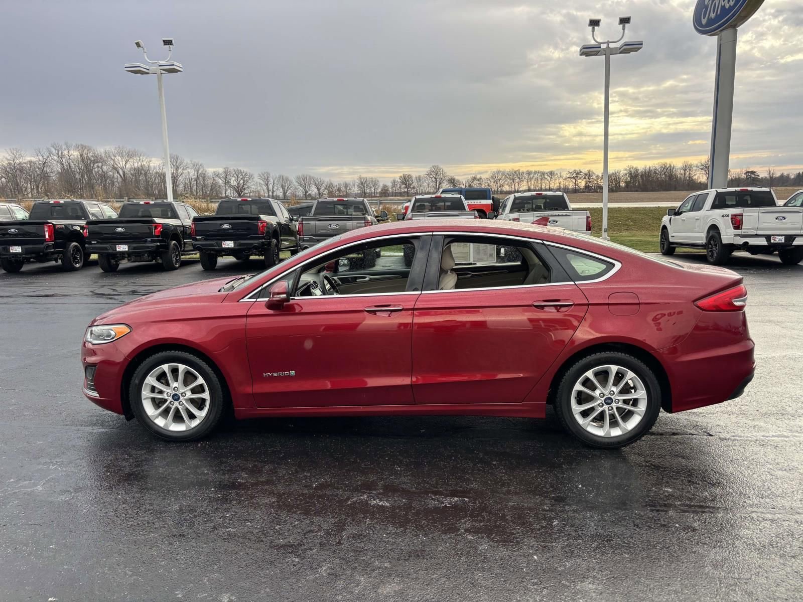 Used 2019 Ford Fusion SEL image 5