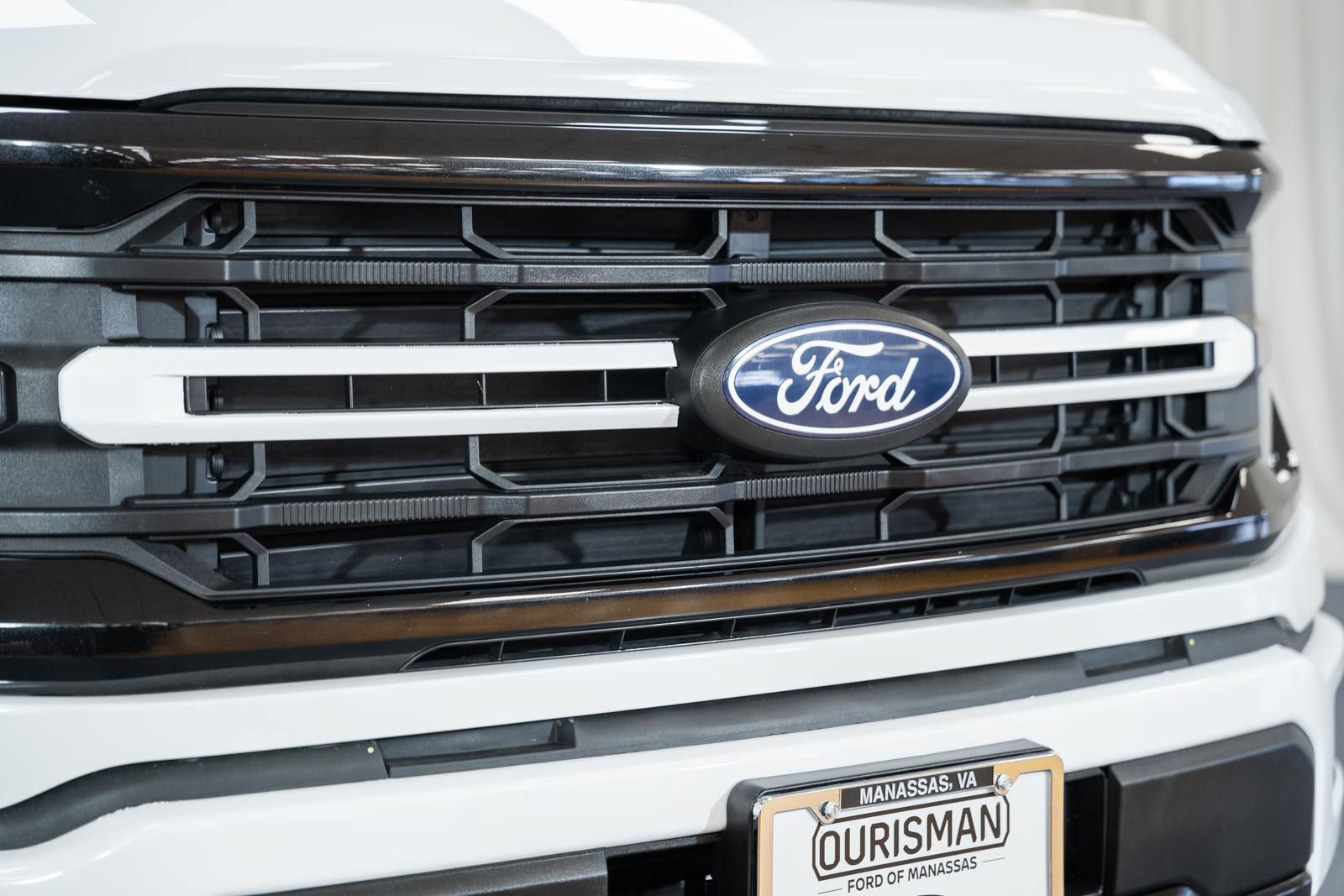 Certified 2025 Ford F150 XLT w/ Equipment Group 301A Standard AWD/4WD image 8