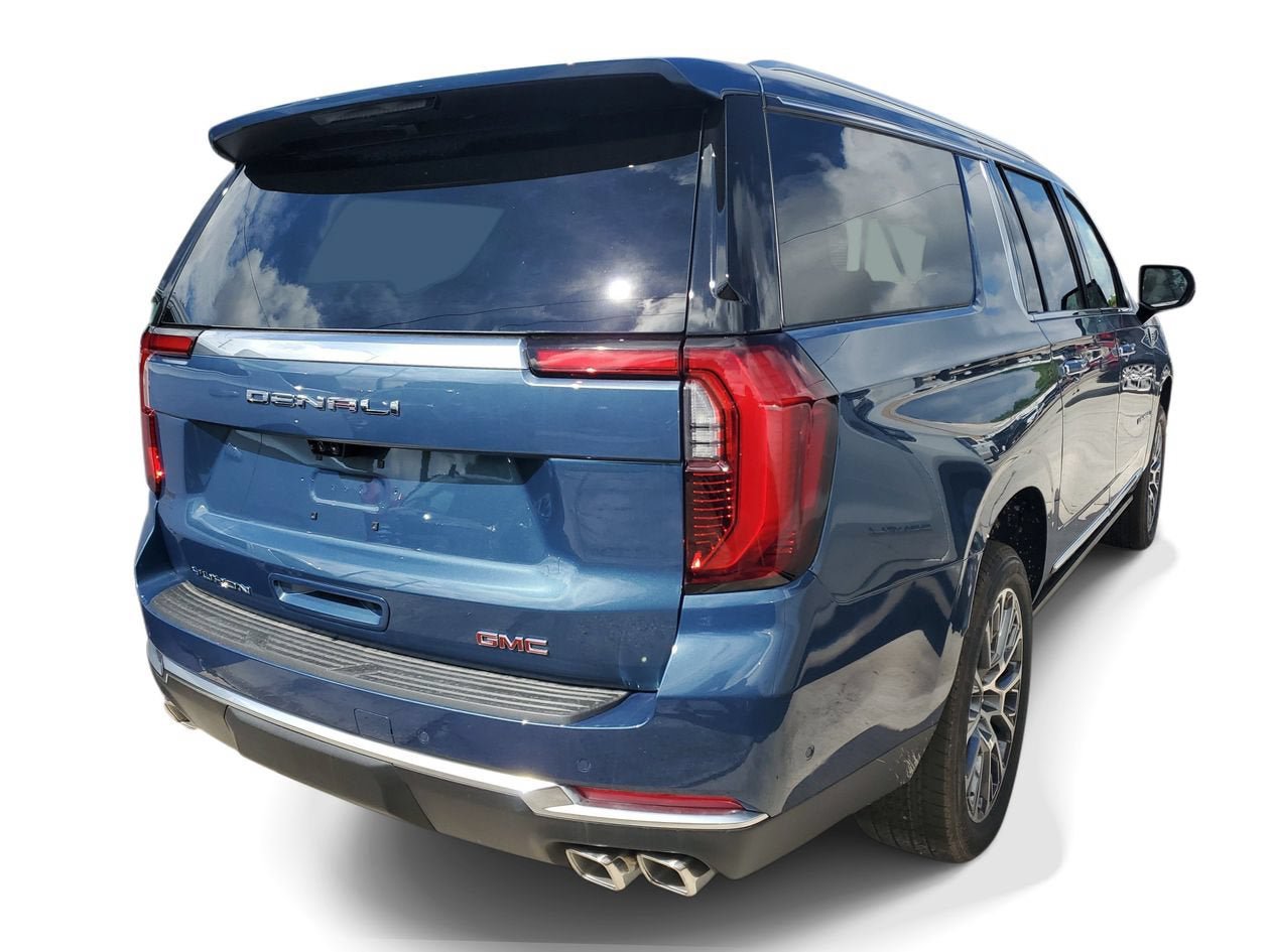 New 2026 GMC Yukon XL Denali w/ Denali Reserve Package RWD image 5