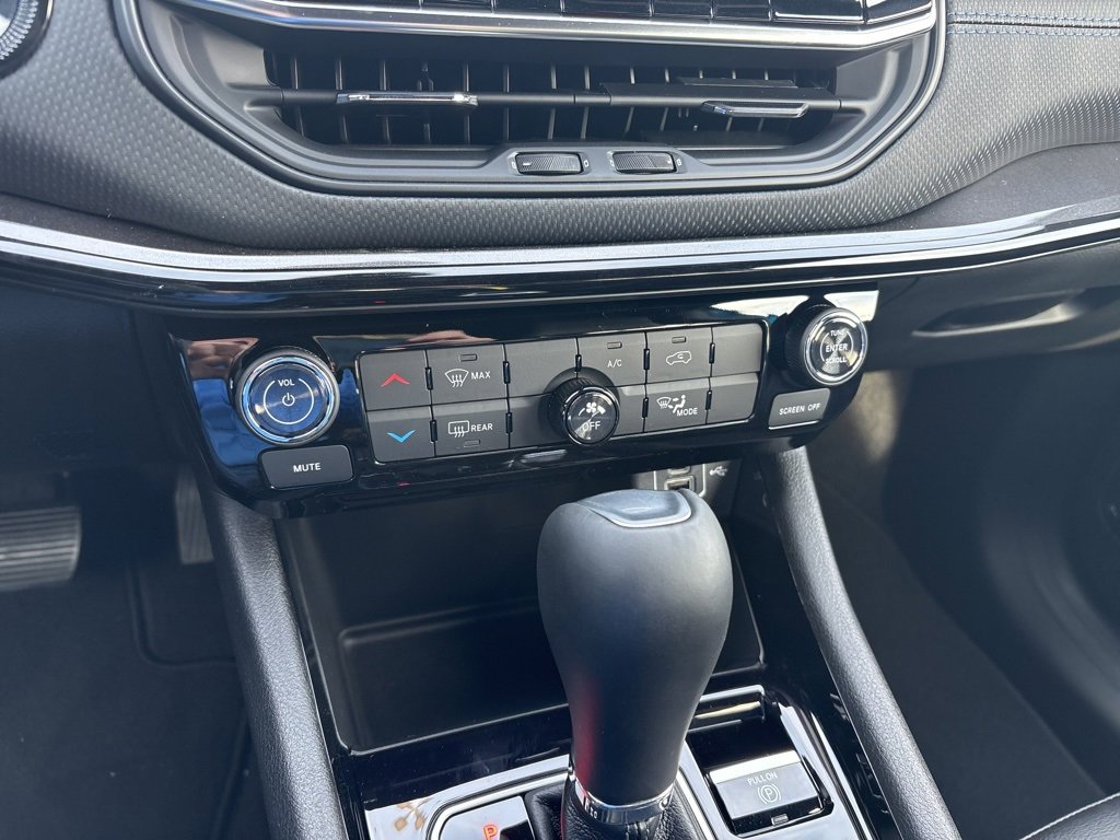 New 2026 Jeep Compass Latitude image 15