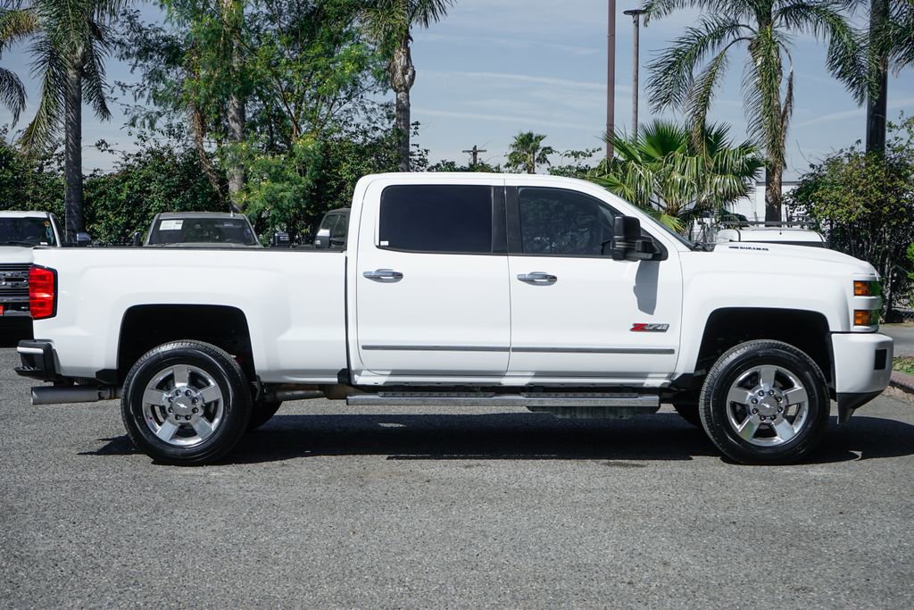 Used 2018 Chevrolet Silverado 2500 LT w/ Custom Sport Edition image 10