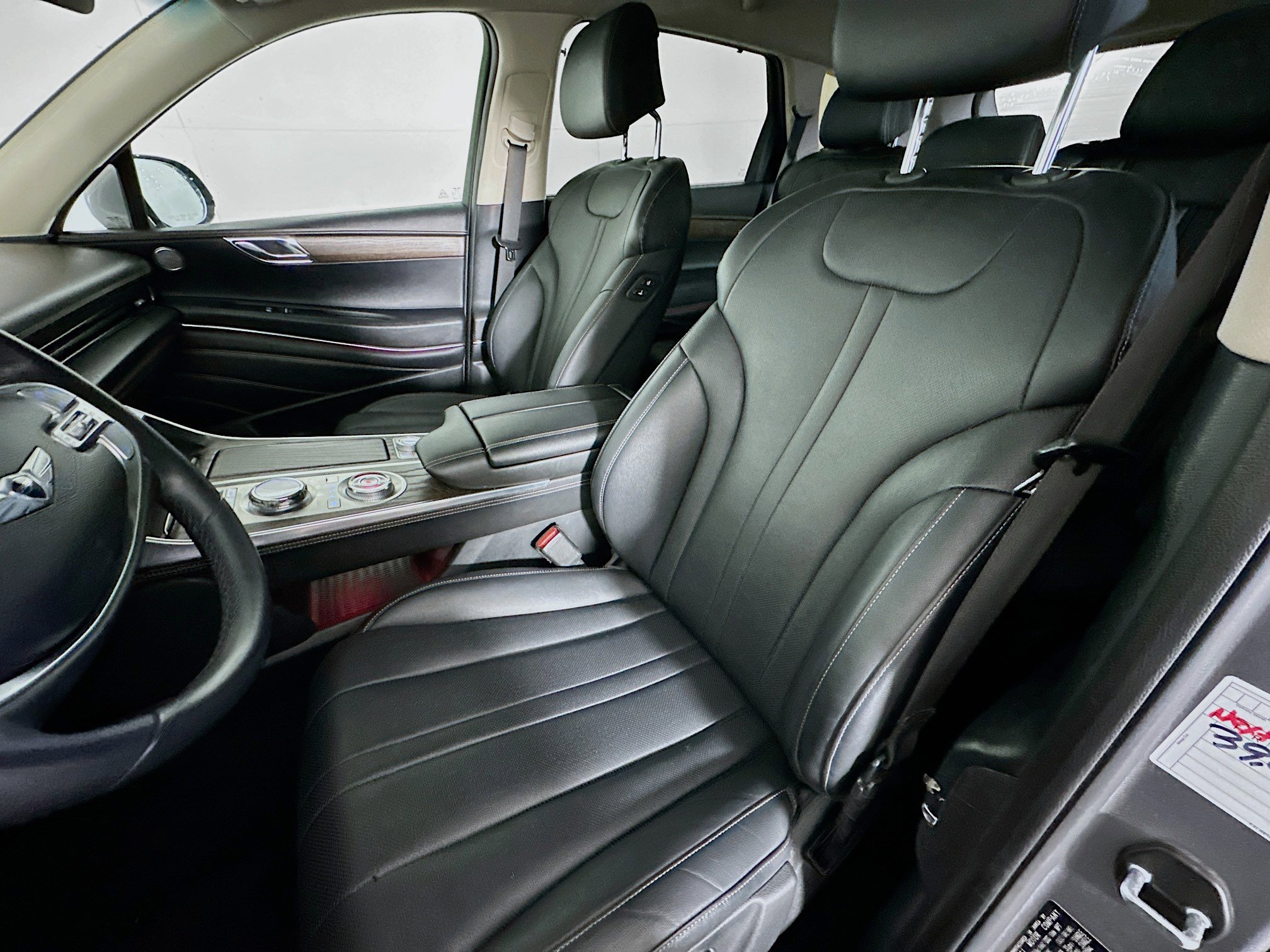 Used 2024 Genesis GV80 2.5T image 13