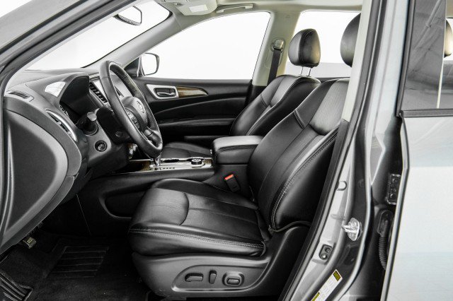 Used 2020 Nissan Pathfinder Platinum AWD/4WD image 29