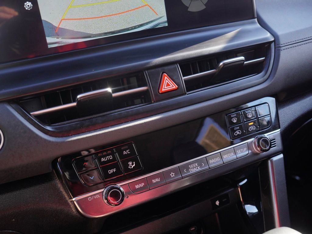 Used 2025 Kia Seltos EX w/ EX Sunroof Package image 15