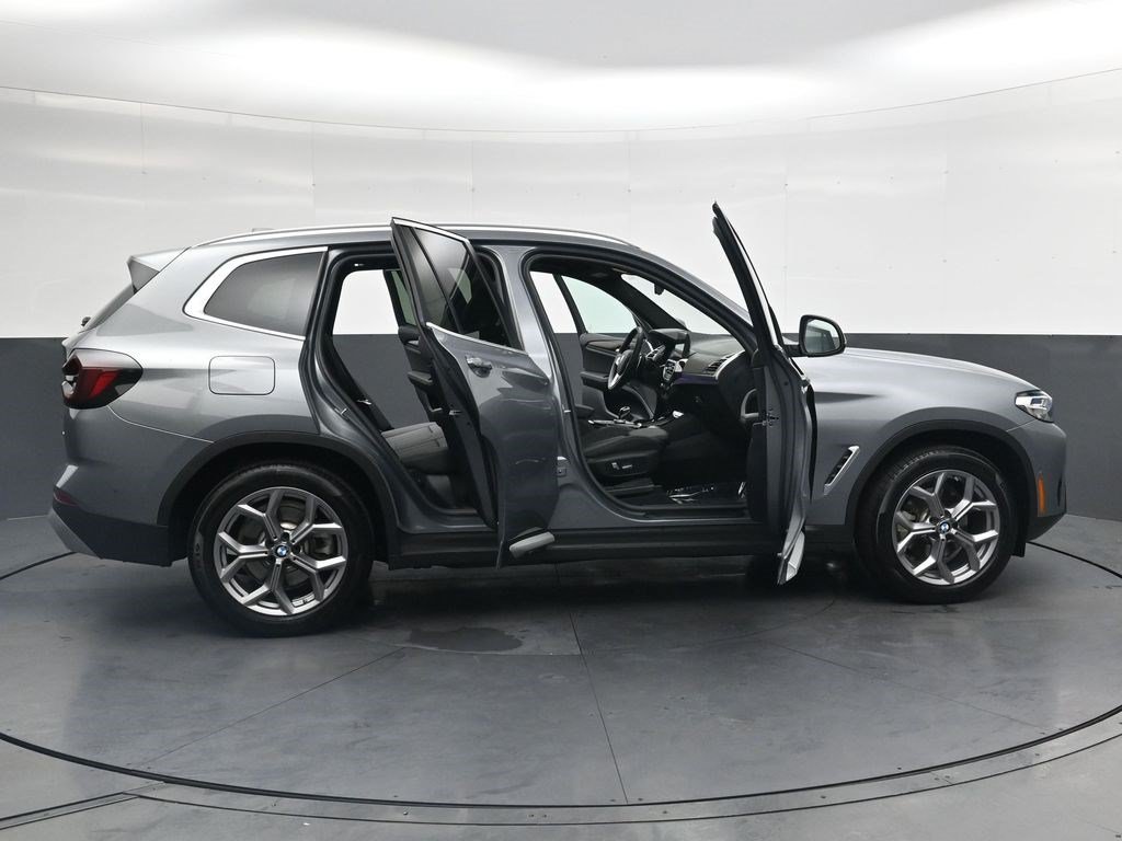 Used 2023 BMW X3 xDrive30i w/ Premium Package AWD/4WD image 40