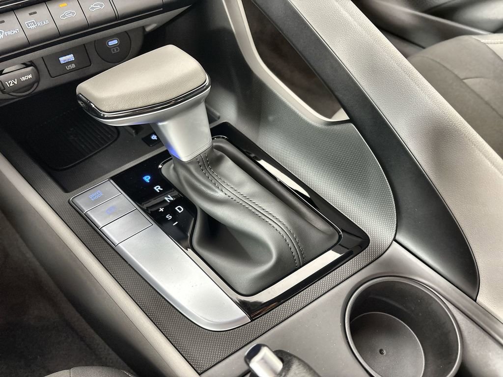 New 2026 Hyundai Elantra Sport FWD image 20