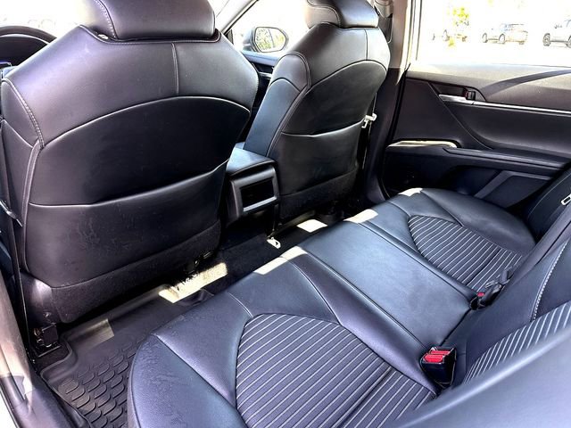 Used 2021 Toyota Camry SE image 18