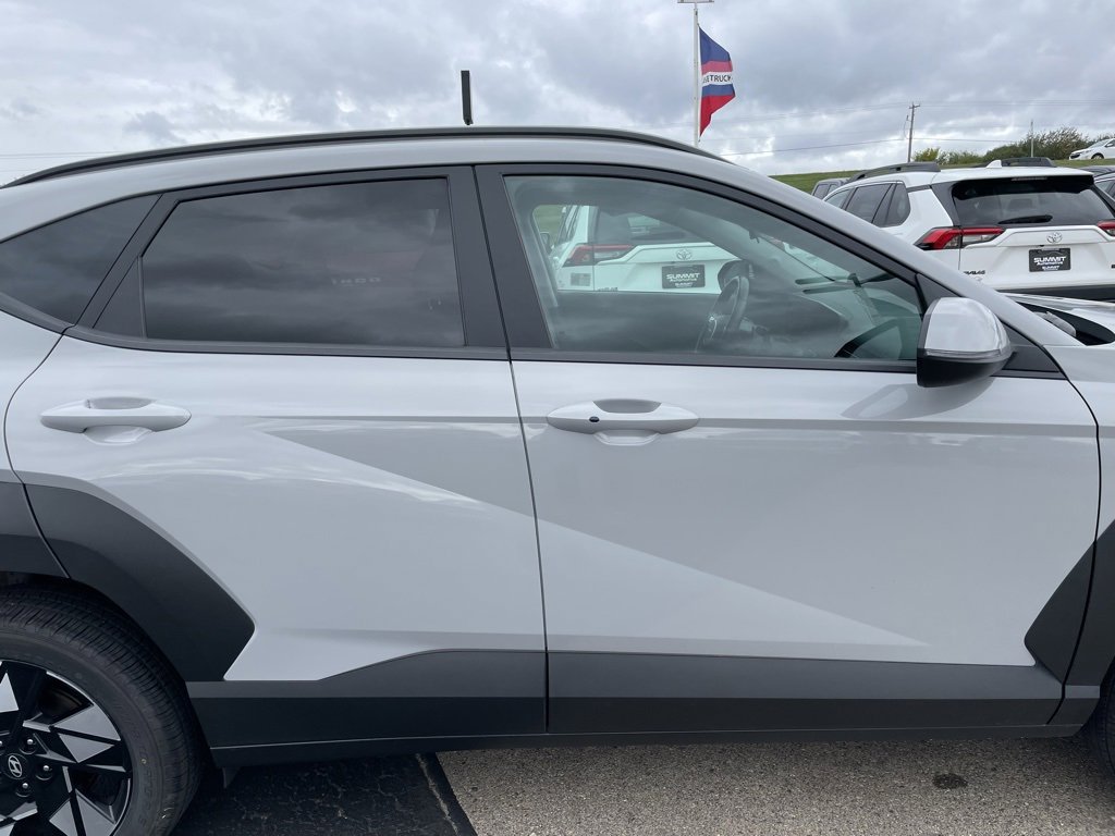 Used 2024 Hyundai Kona SEL image 25