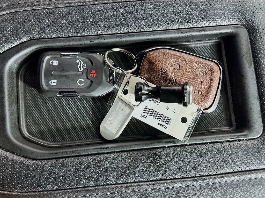 Used 2021 Chevrolet Silverado 1500 High Country image 36