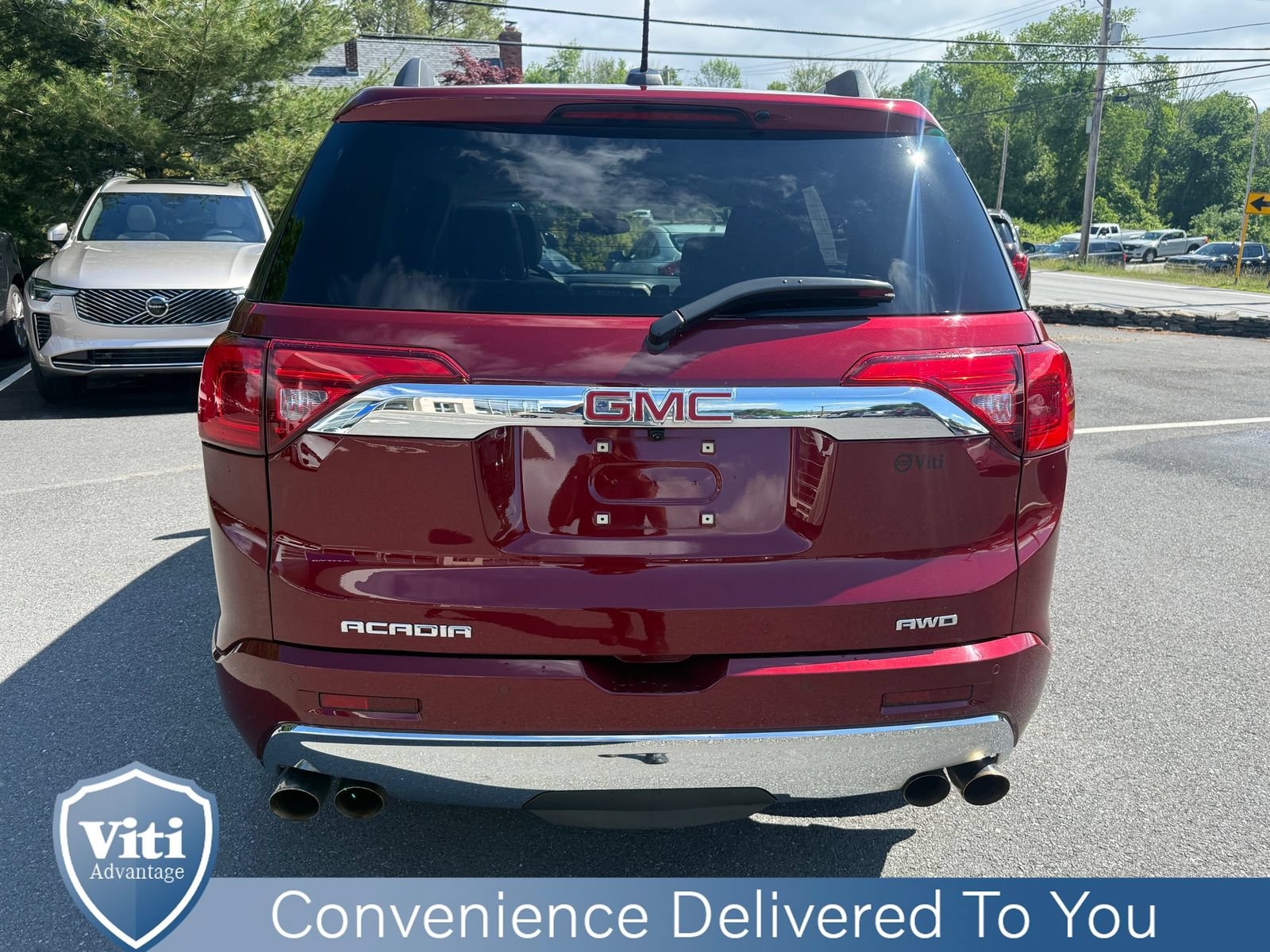 Used 2017 GMC Acadia Denali w/ Technology Package AWD/4WD image 7