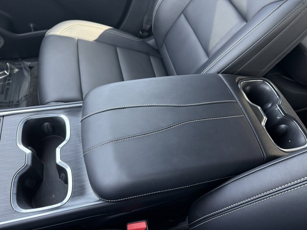 Used 2024 GMC Acadia Elevation image 45