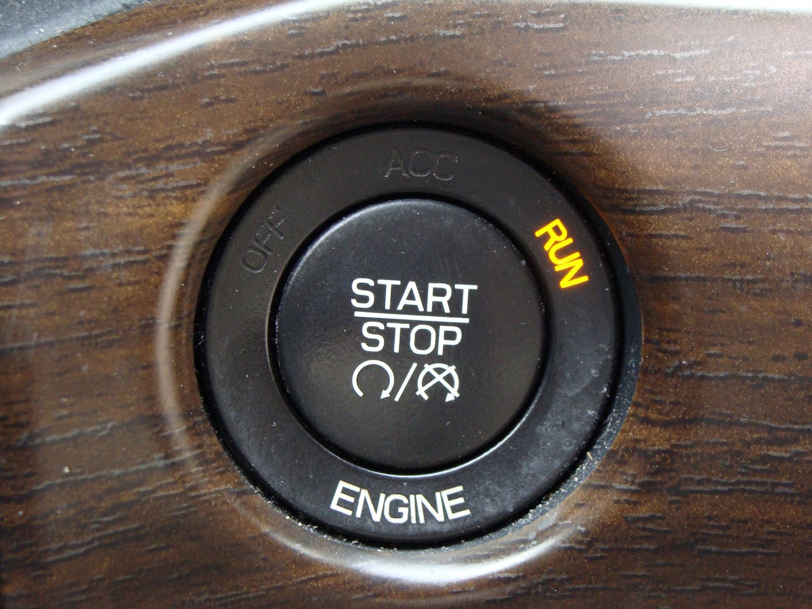 Used 2015 Jeep Grand Cherokee Limited w/ Luxury Group II image 26