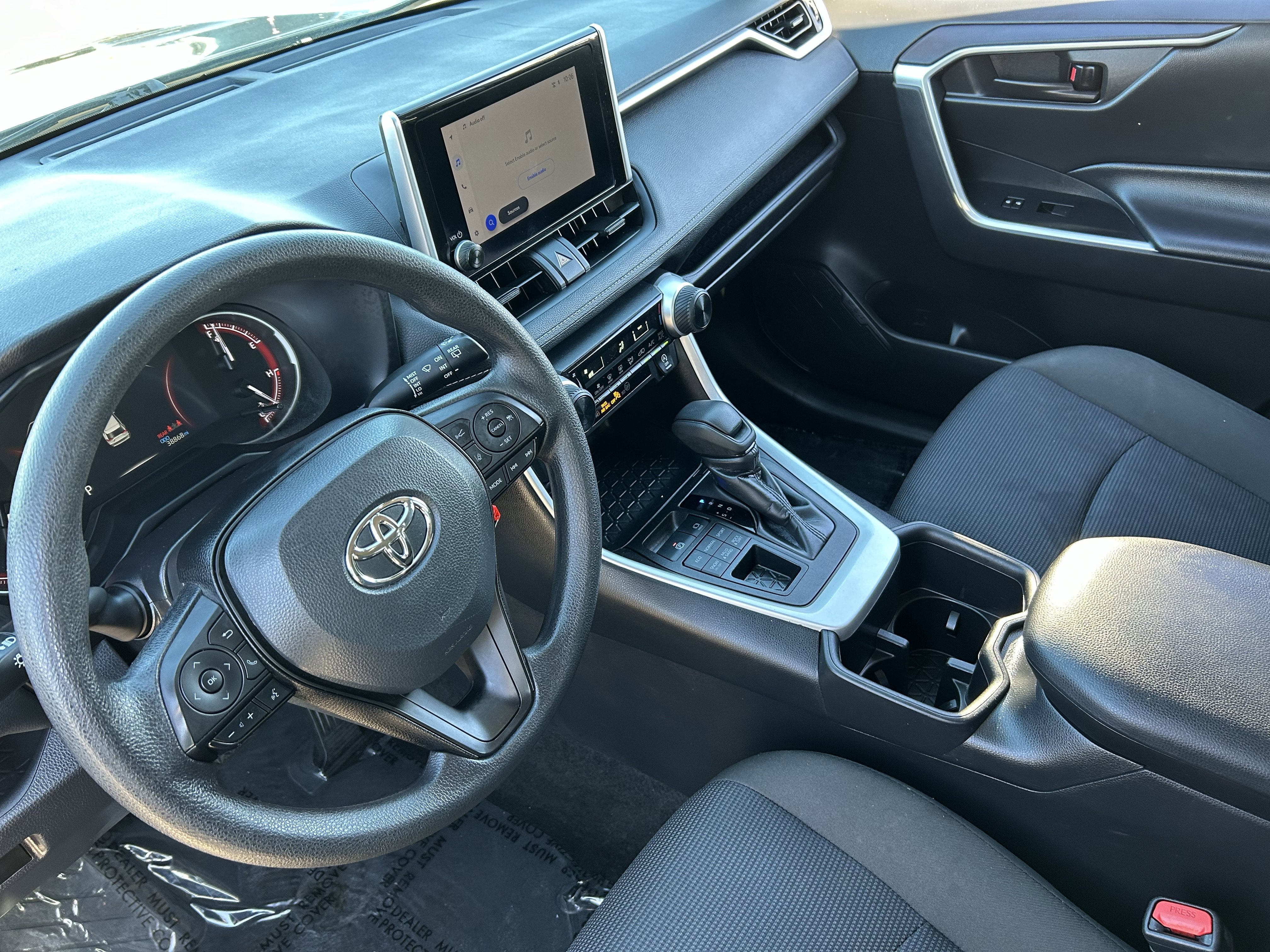 Used 2024 Toyota RAV4 LE image 17