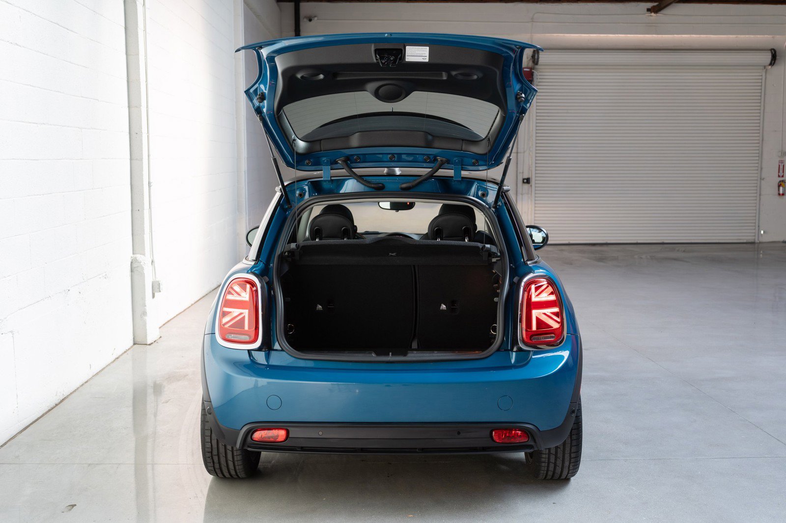 Used 2023 MINI Cooper SE image 10
