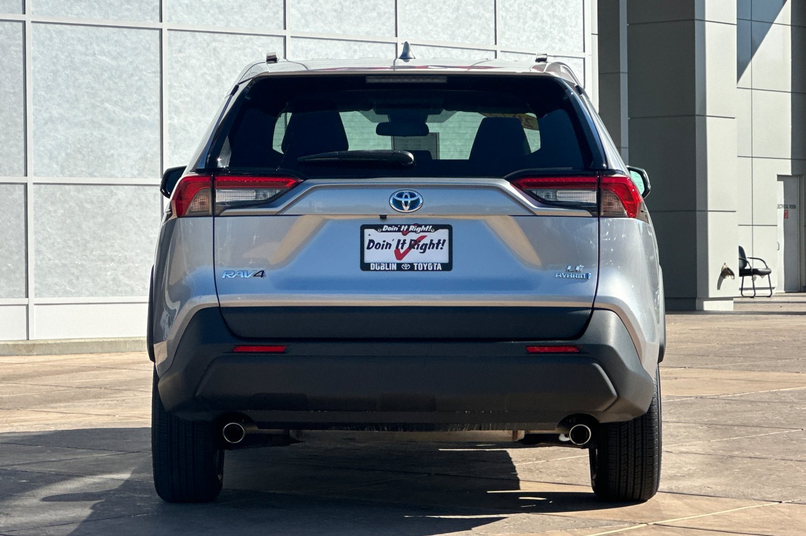 Certified 2023 Toyota RAV4 LE AWD/4WD image 6